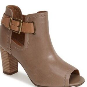 Clarks Shira Nicole ankle boots